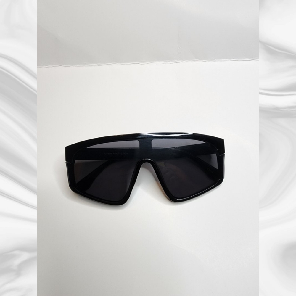 Large Frame Women's Sunglasses - Black
